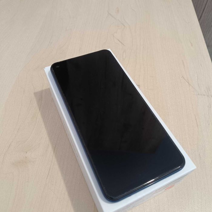 Телефон Redmi Note 9