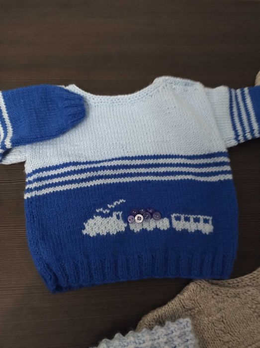 Ręcznie robione sweterki r 62