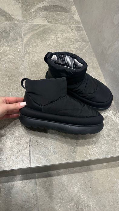 UGG зимові черевики/дутики, чорні