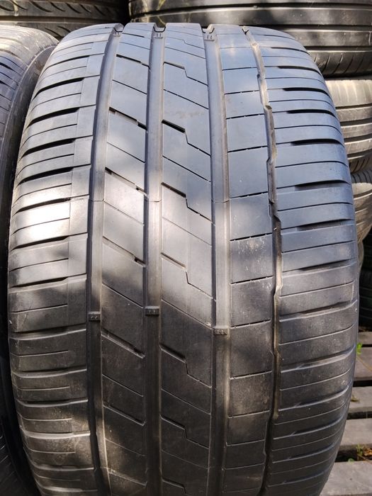 Hankook 305 40 r20 2шт шини bmw х5 літні б'у з Європи