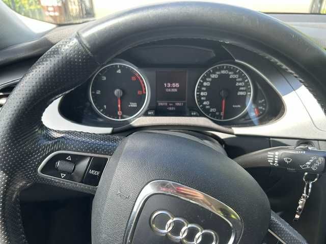 Samochód Audi A4 kombi