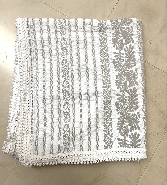 Colcha antiga 182,5 cm x 205 cm