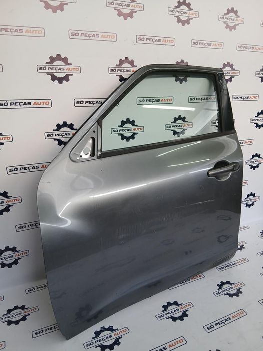 PORTA FRENTE ESQUERDA CINZA ESCURO NISSAN JUKE 1.6 16V ANO: 2017