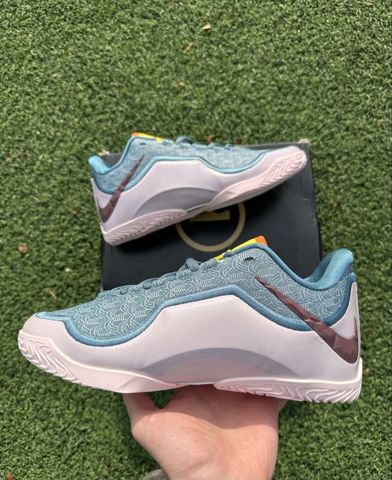 Баскетбольные кроссовки Nike LeBrone 23