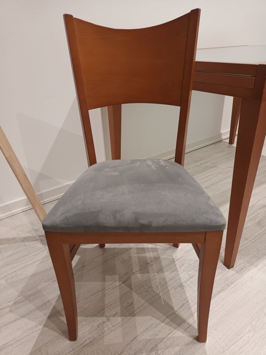 Mesa de sala e 6 cadeiras