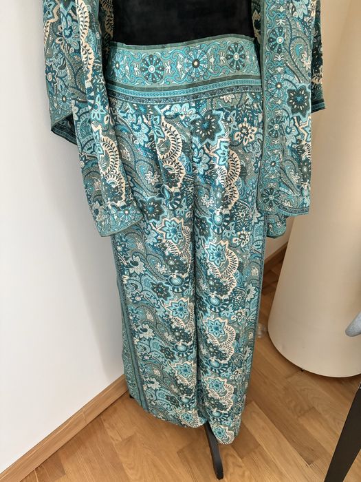 Conjunto de 2 peças novo, calcas e quimono em seda, talha unica