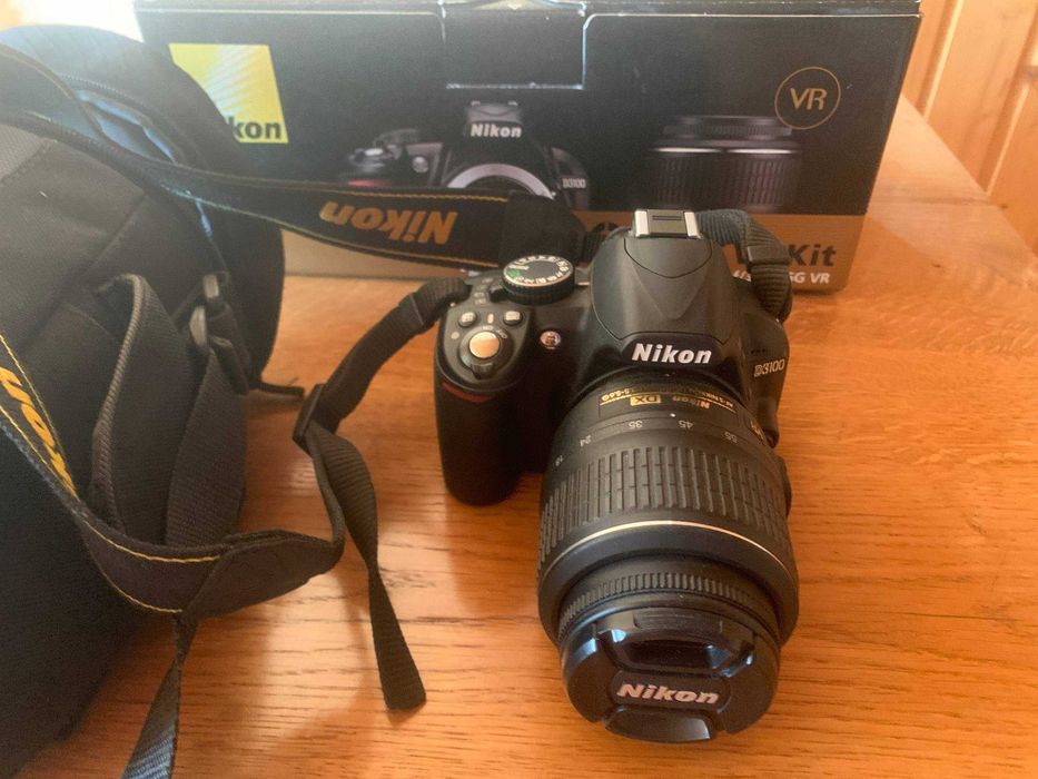 Nikon D3100 + 18-55 VR + карта пам’яті + сумка