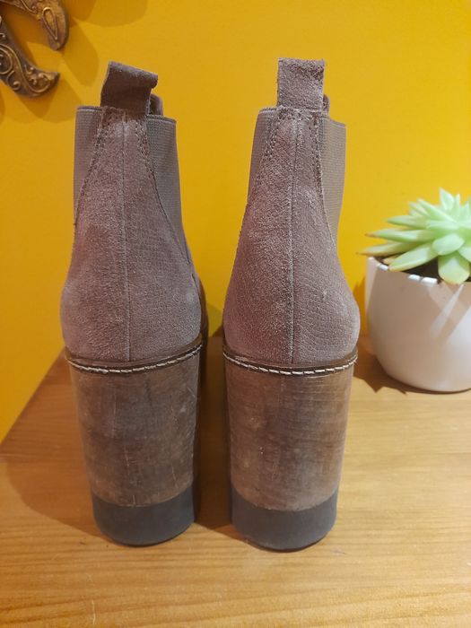 Botas em pele 38 pouco uso