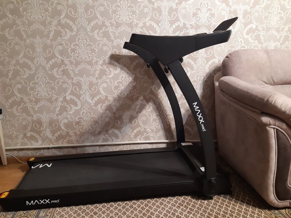 Продам беговую дорожку