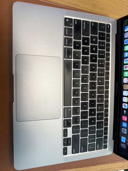 Macbook Air 13" M1 A2337 8GB/256GB