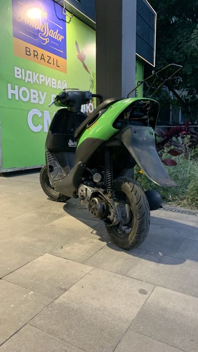 Suzuki lets 2 old
