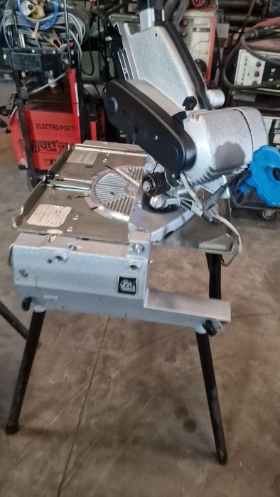 Serras manuais da elu dewalt cortam no inferior e superior