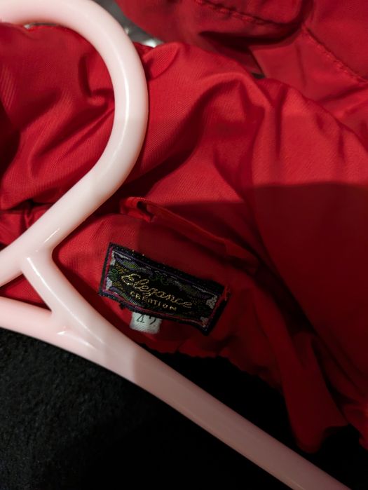 Зимова жіноча куртка