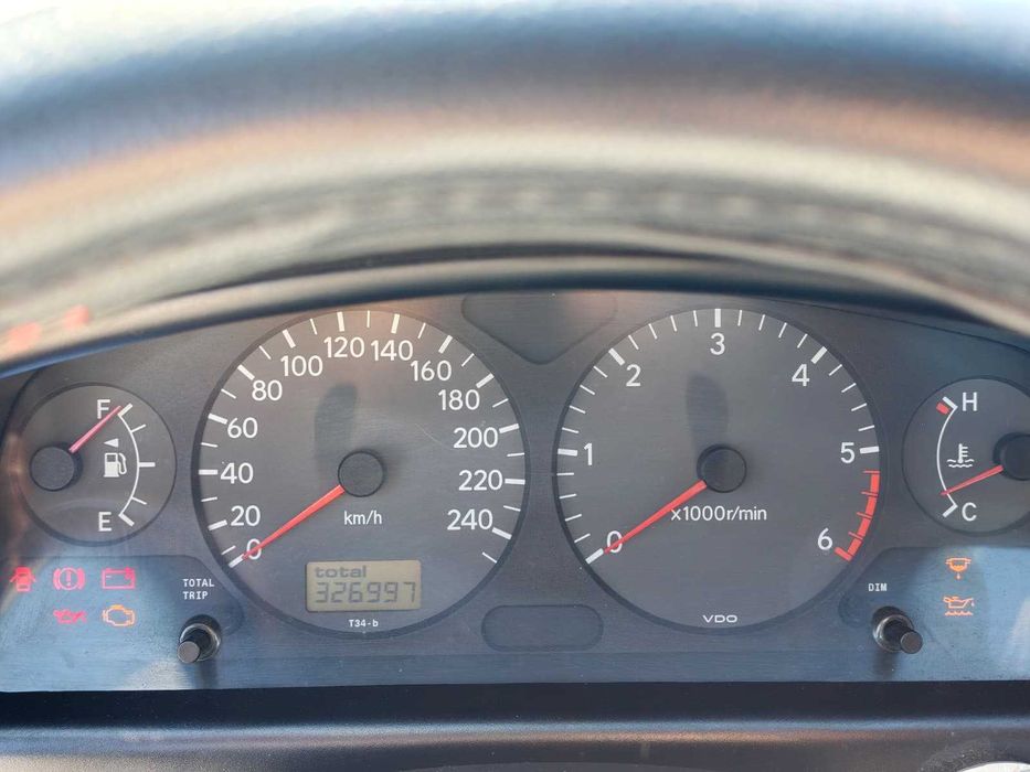 Toyota Avensis 2001
