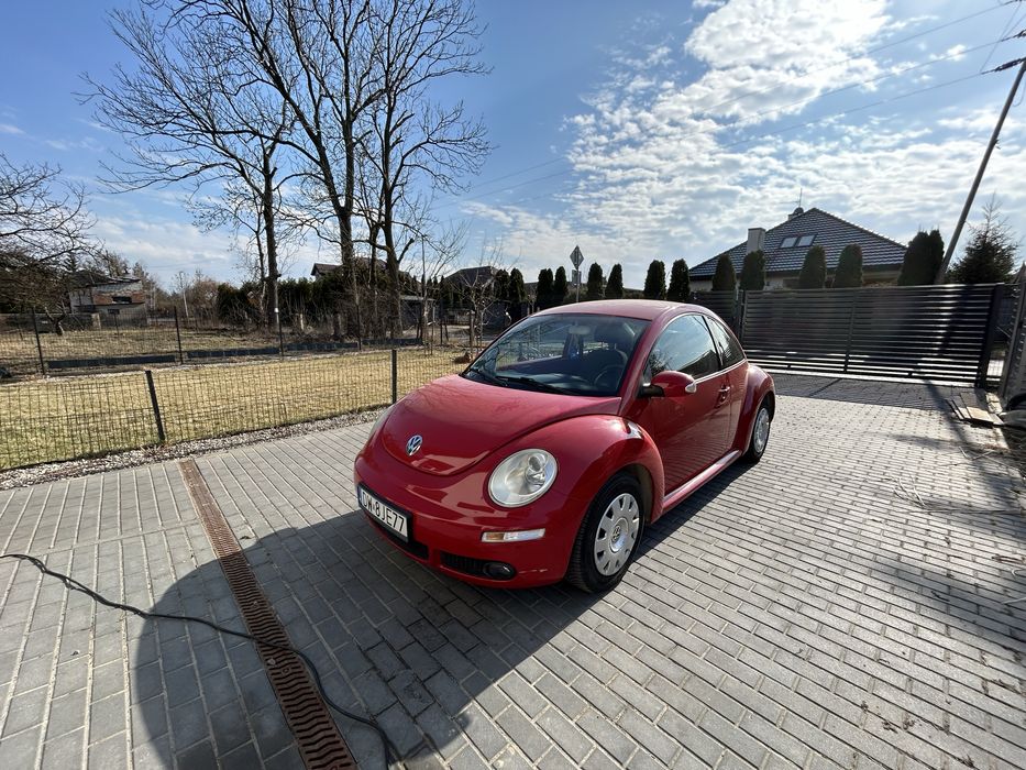 VW new beetle  1.6 benzyna