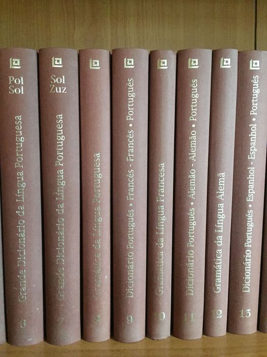 Grande Biblioteca Multilingue (18 volumes)