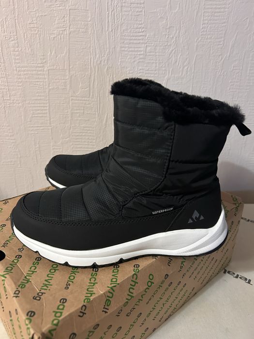 Жіночи зимові вологостійкі ботинки