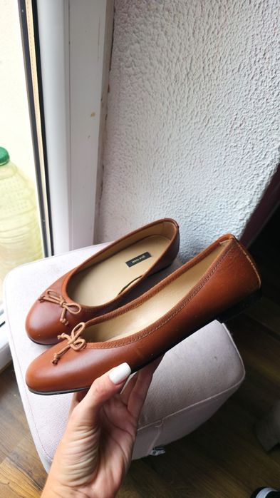 Brązowe skórzane baletki baleriny Gino Rossi pantofle damskie