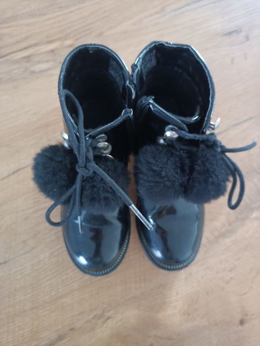 Buty zimowe Reserved