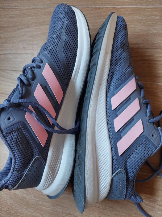 Ténis adidas seminovos