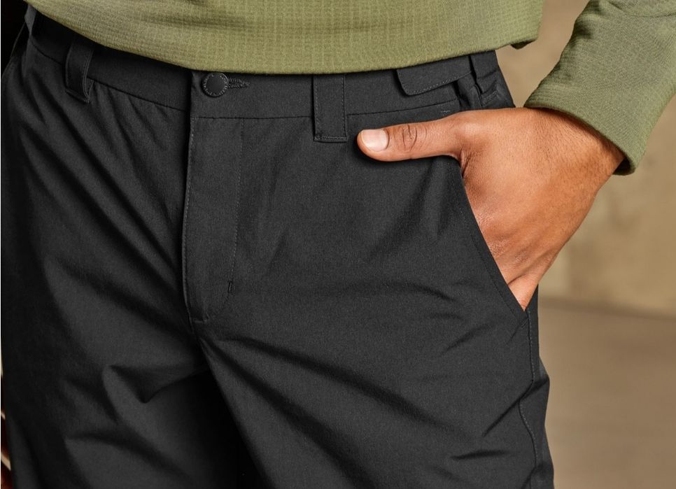 Spodnie męskie trekkingowe wodoodporne czarne z regulowanym pasem 52