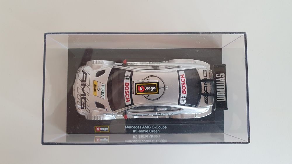 Miniaturas 1/32 Mercedes e Ford