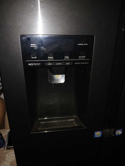 Lodówka gorenje podwójna z kostkarką i dozownikiem wody