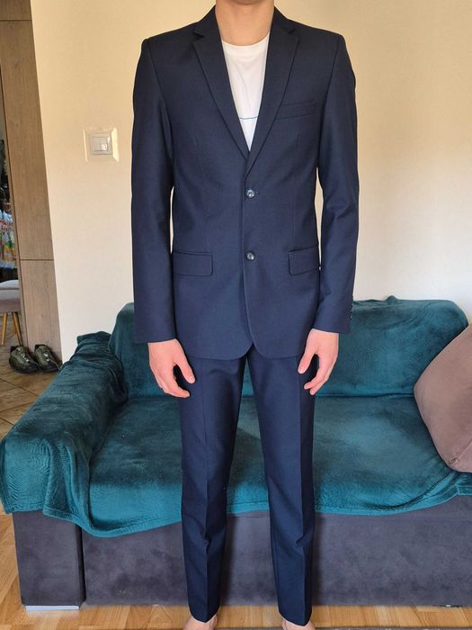 Garnitur męski granatowy