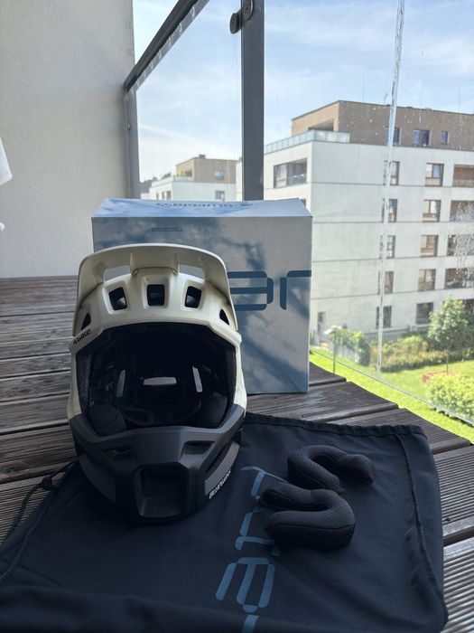 Kask full face rowerowy bluegrass vangaurd mips