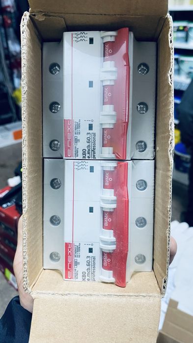 Продам автоматичний вимикач