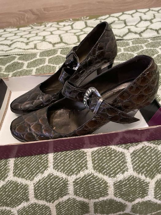 Жіночі туфлі б/у