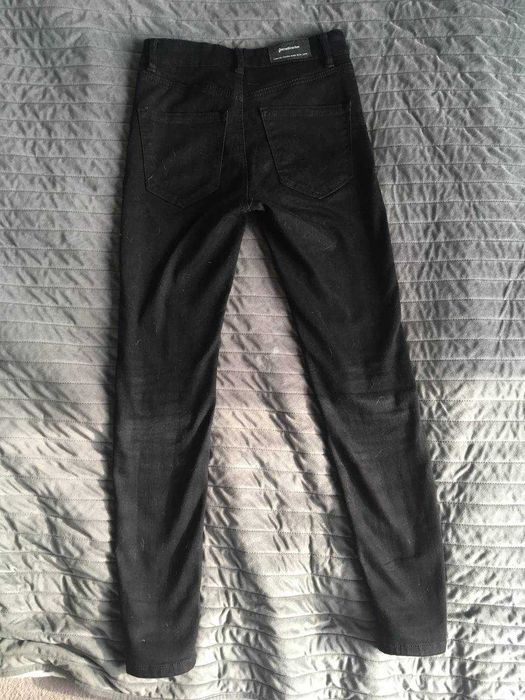 Czarne spodnie (Stradivarius)
