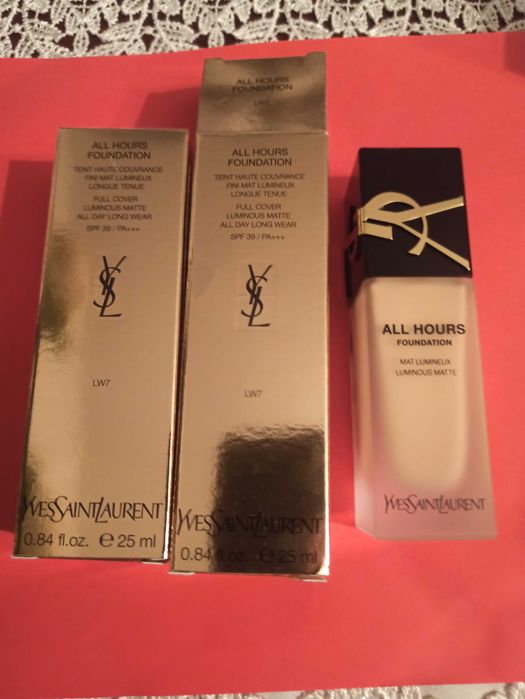 Sprzedam podkład  YSL all hours  foundation LW7