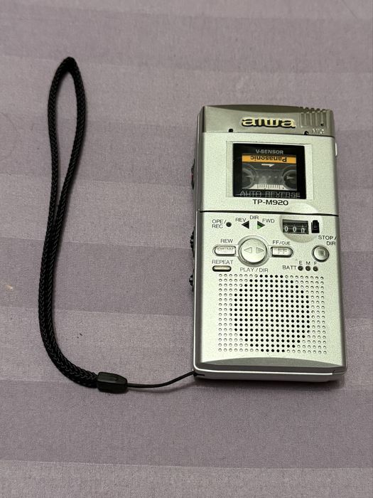 Продам диктофон Aiwa TP-M920