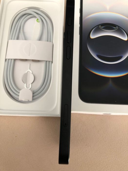 iPhone 16e 128gb never lock фіз сім 100%