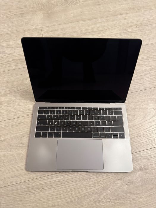 Apple MacBook Pro 13 2017 неробочий a1708