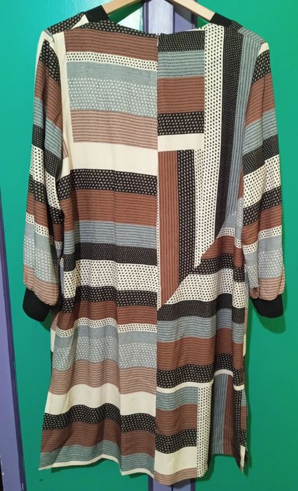 Жіноча сукня на підкладці