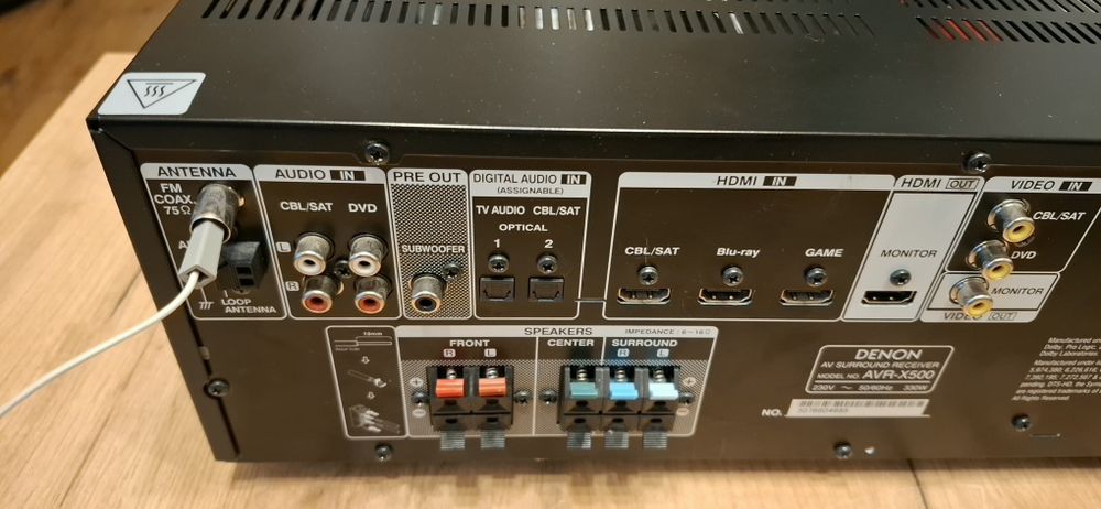 Amplituner Denon AVR -X 500.
