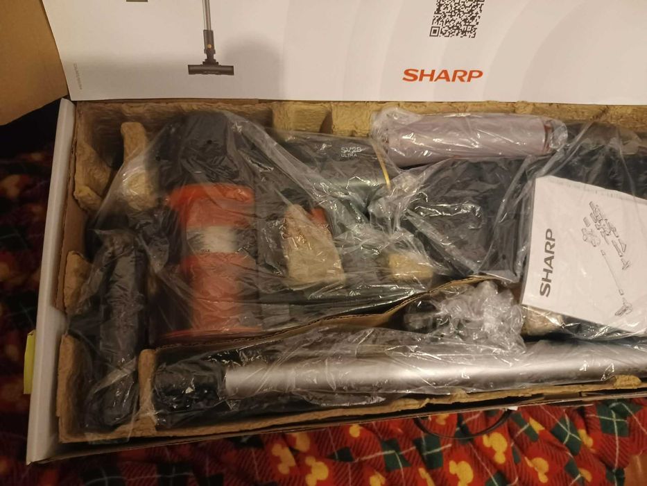 Odkurzacz SHARP Dual Power Ultra VC-SV28AEU-B z dwiema bateriami- nowy