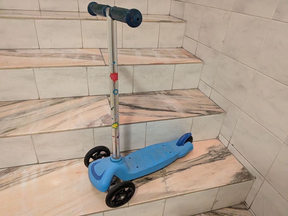 Trotinete infantil azul 3 rodas