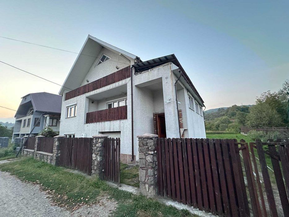 Продається будинок в смт. Великий Бичків