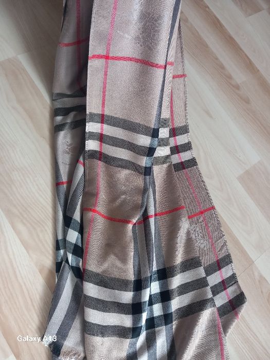 Duży kaszmirowy szalik burberry
