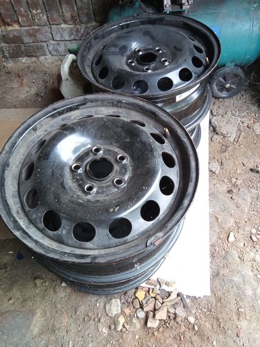 Felgi stalowe nowe 16' 5 szt audi a3,5x112