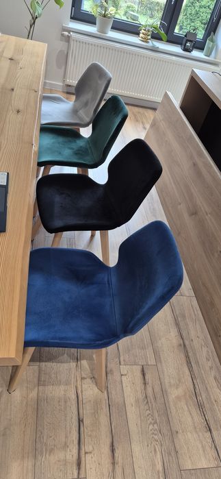 Krzesla welurowe 8szt