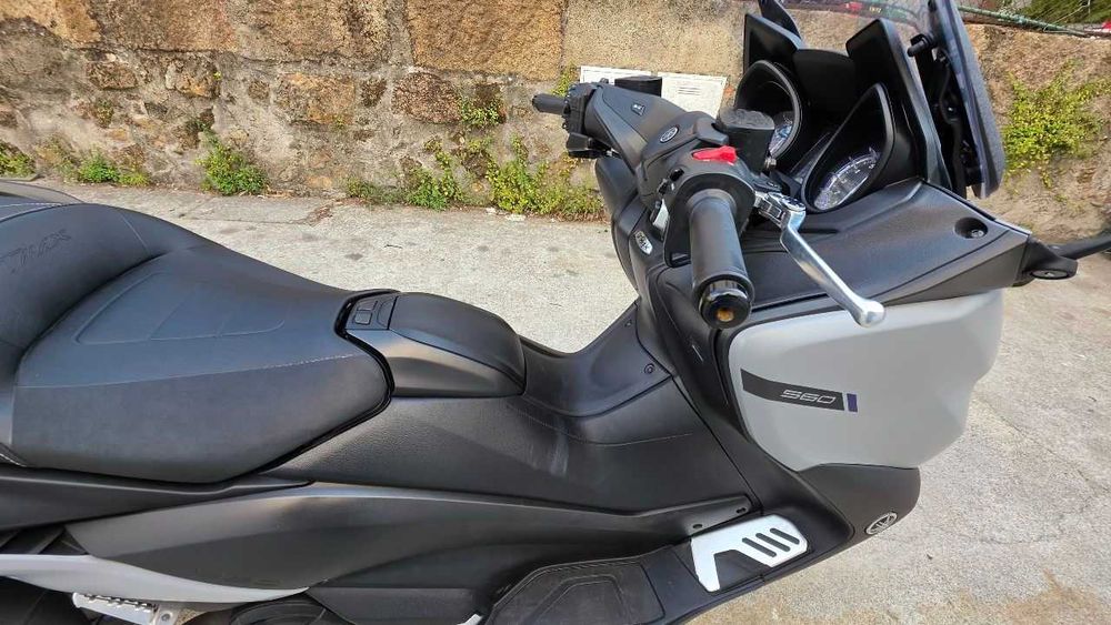Yamaha T-Max 560