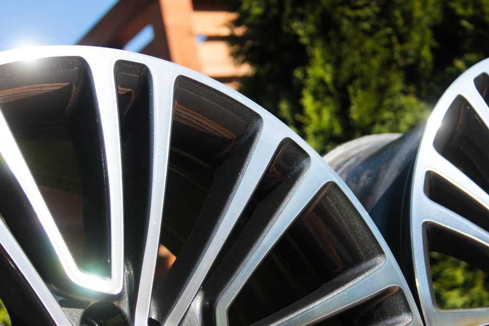 5x112 18 cali BMW Oryg G30 G32 G11 G12 G01 G02 BMW 1 2 3 4 5 x3 x4 x5
