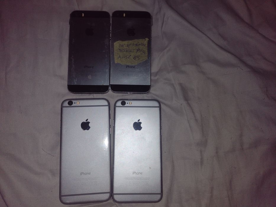 Лот телефонів iPhone