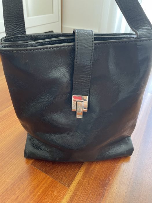 Mala em couro feminina