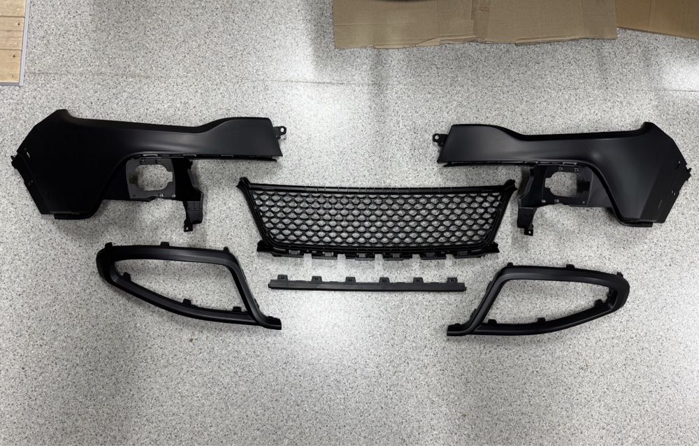 Бампер Jeep Cherokee Trailhawk 19+ решетка фара