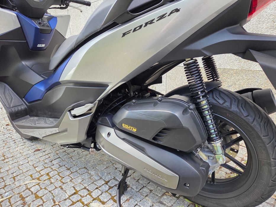 HONDA FORZA 125 em excelente estado.